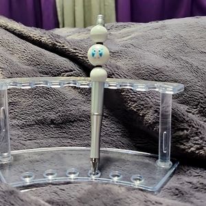 HANDMADE DECORATIVE OWL BEADED PEN. Includes pouch.